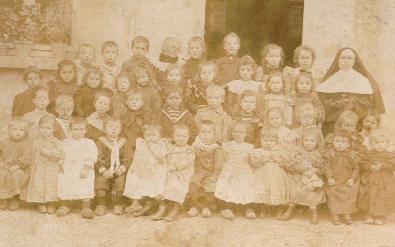 1899-ecole-a-priay
