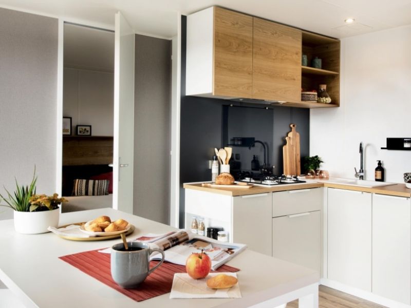 camping-priay-hebergement-cuisine-mobilhome
