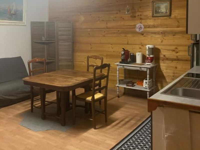 hebergement-priay-jeanmarc-et-corinne-chambre-hote-salleamanger