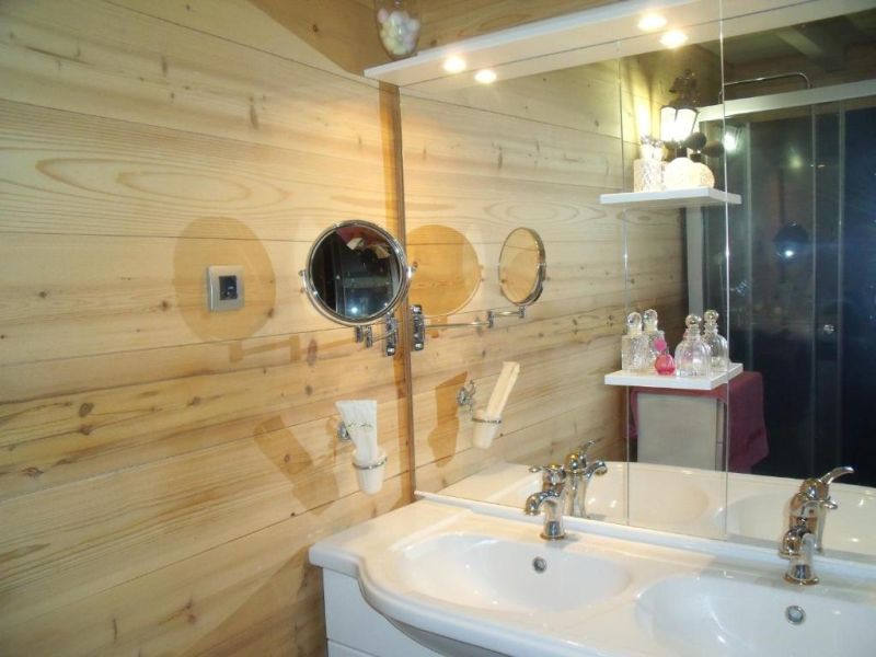 hebergement-priay-jeanmarc-et-corinne-chambre-hote-salledebain